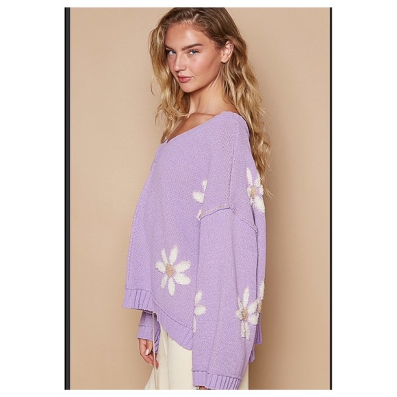 $40 start 166 2 LEFT ⬇️POL Soft Berber floral sweater - Picture 4 of 7